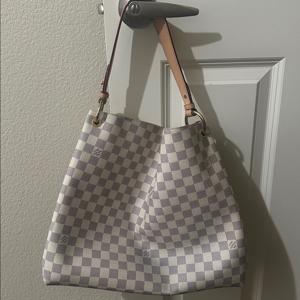 Louis Vuitton - Authentic and Absolutely GORGEOUS Graceful MM